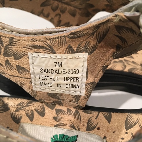 ❤️❤️BEAUTIFUL GOLFSTREAM SHOES SANDALS SIZE 7❤️ - Picture 4 of 4